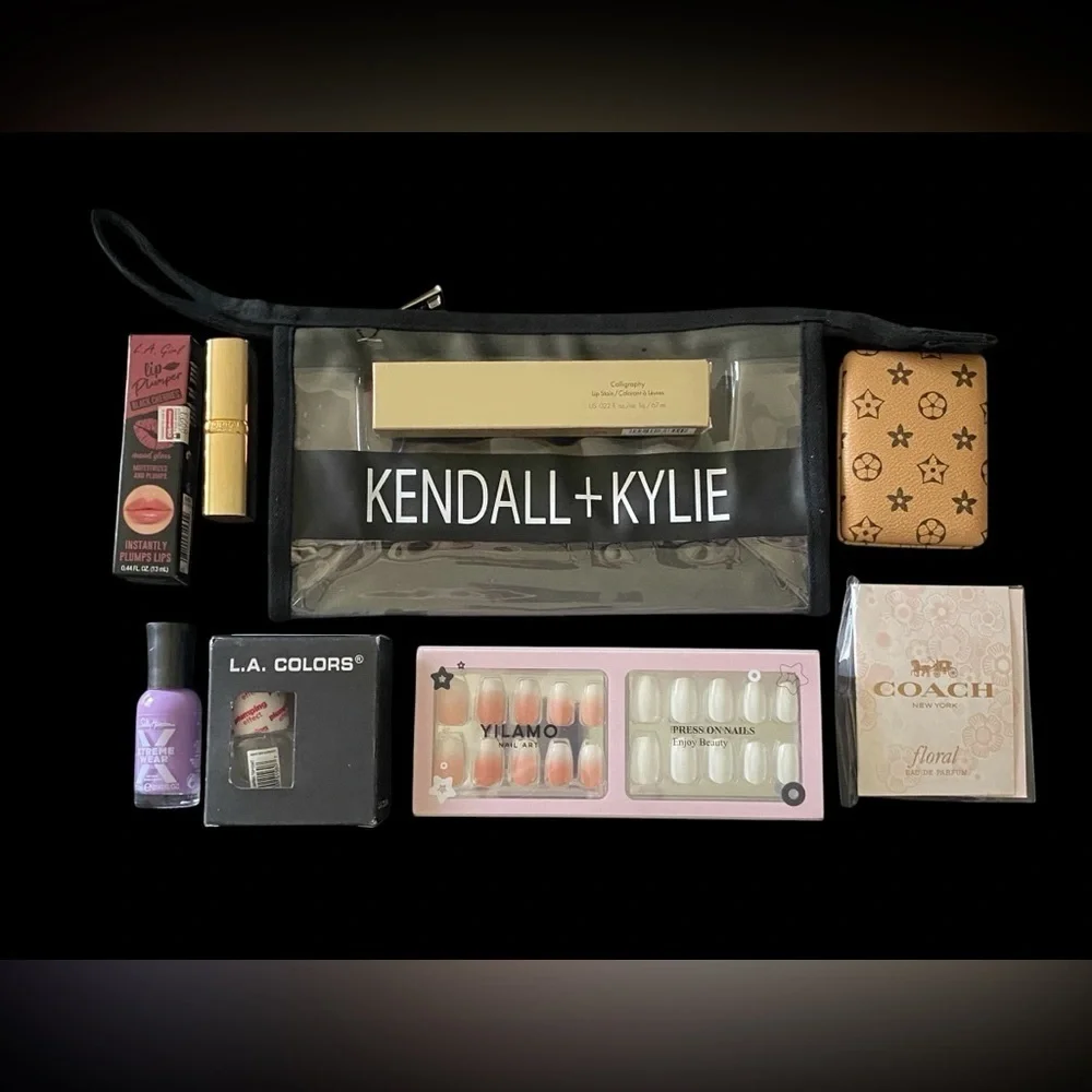 #119-NWT-WOMENS BEAUTY BUNDLE-STILLA-L’ORÉAL-AND MORE
